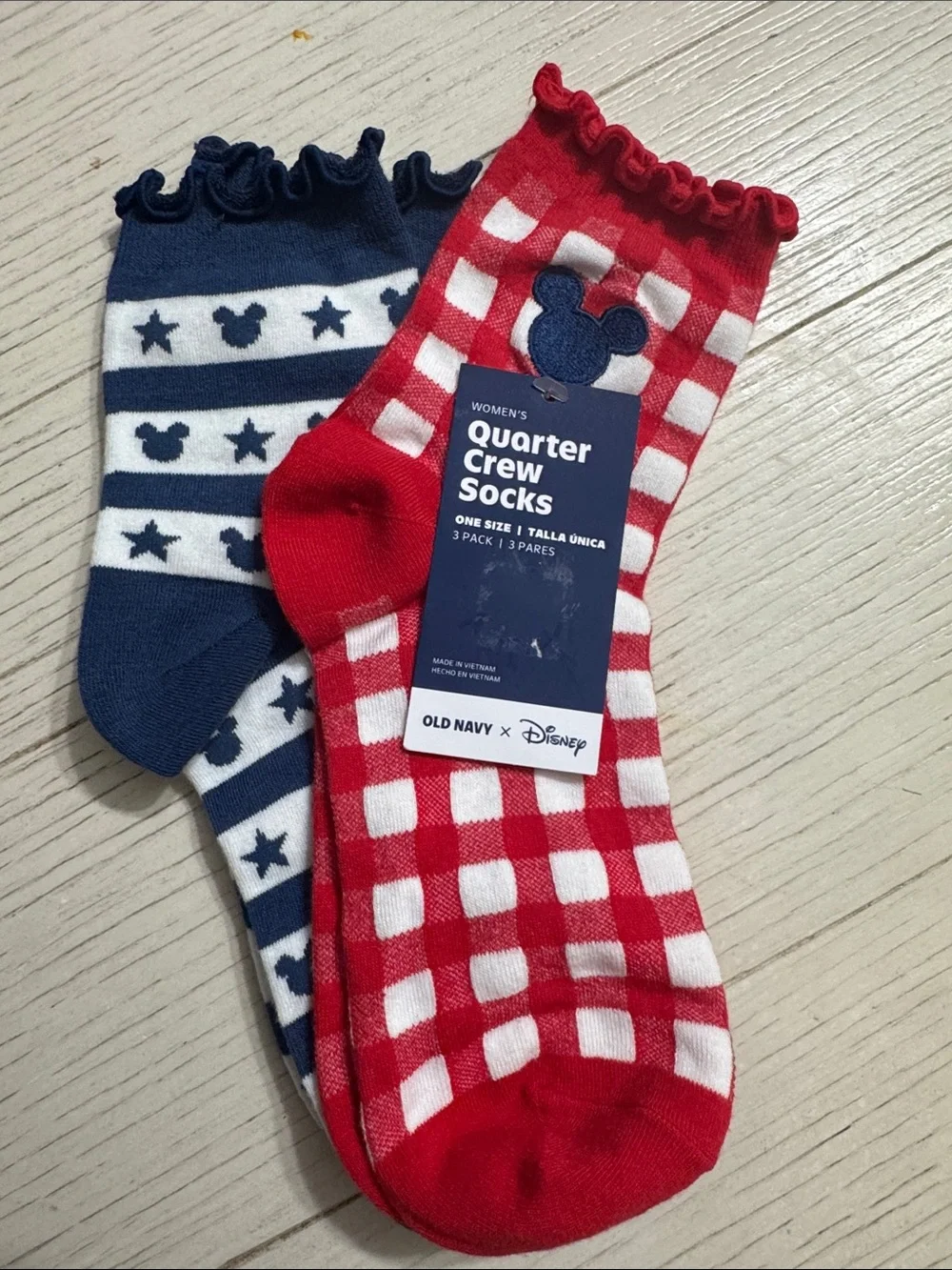 Old Navy Mickey Disney Gingham Ruffle Quarter Crew Socks (2-Pack)